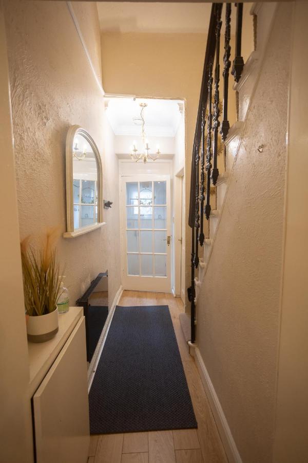 Sandgate 2-Bed Apartment In Ayr Central Location Exteriér fotografie